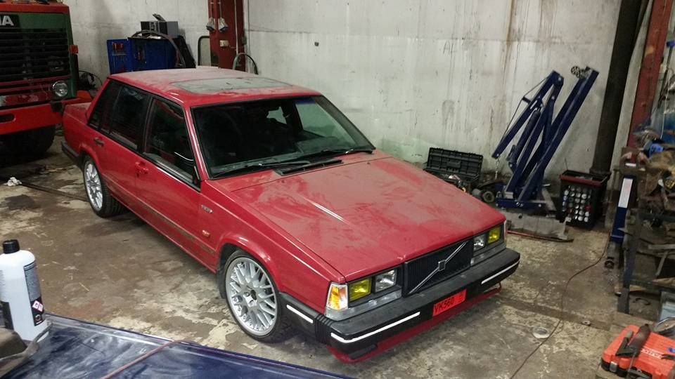 http://i764.photobucket.com/albums/xx281/Cato_R1992/Volvo%20740%20GLE%201989/12592668_10206717340186509_4412440605661902810_n.jpg