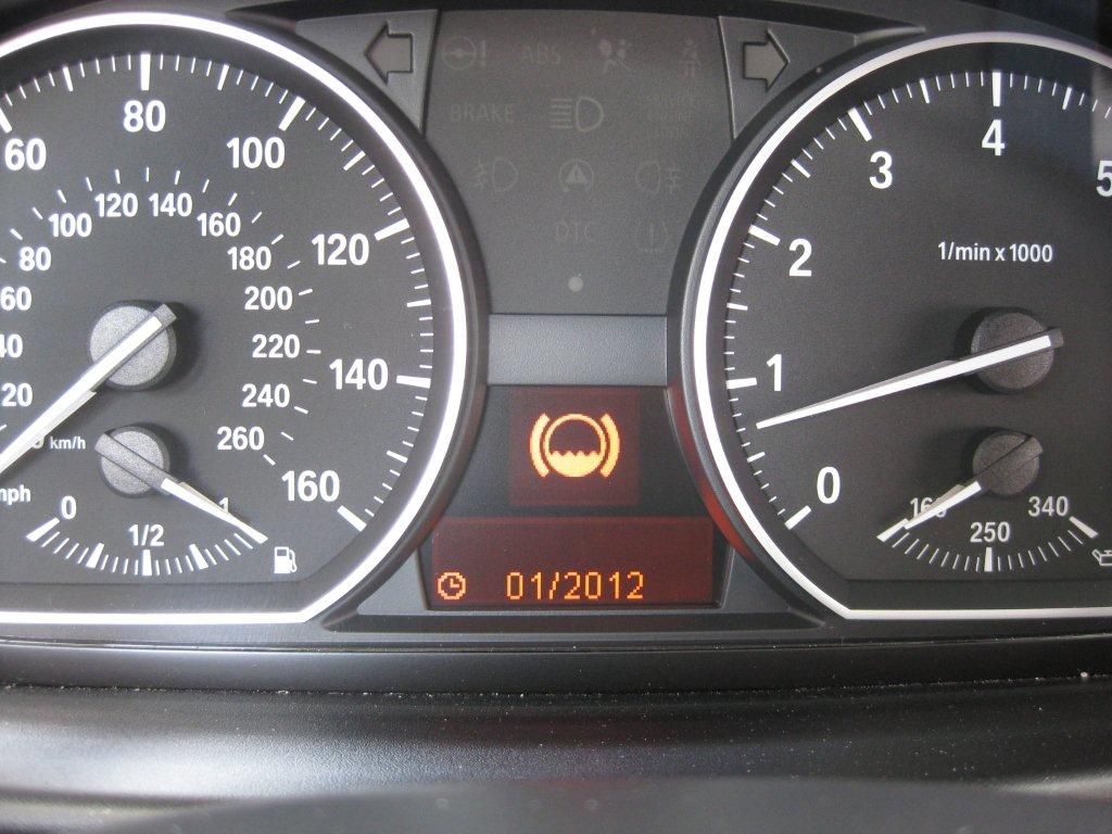 Bmw 1 series brake fluid warning light