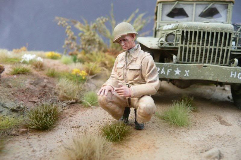 http://i764.photobucket.com/albums/xx285/kakifox/Dodge%20WC%2056/Dodge-WC-56-AFV-105.jpg