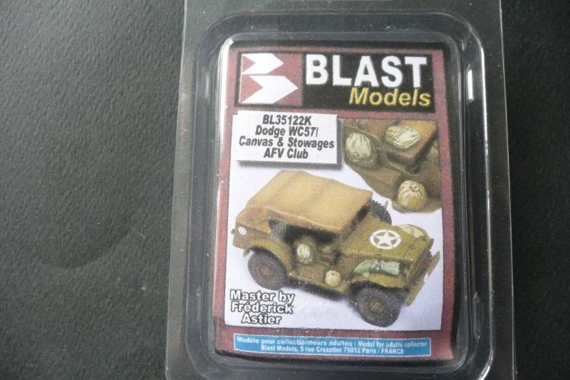 http://i764.photobucket.com/albums/xx285/kakifox/Dodge%20WC%2056/Dodge-WC656-AFV-blast.jpg