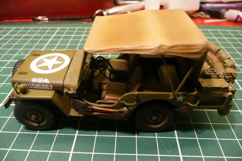 http://i764.photobucket.com/albums/xx285/kakifox/Jeep%20Tamiya/jeep-24.jpg