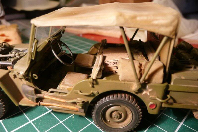 http://i764.photobucket.com/albums/xx285/kakifox/Jeep%20Tamiya/jeep-34.jpg