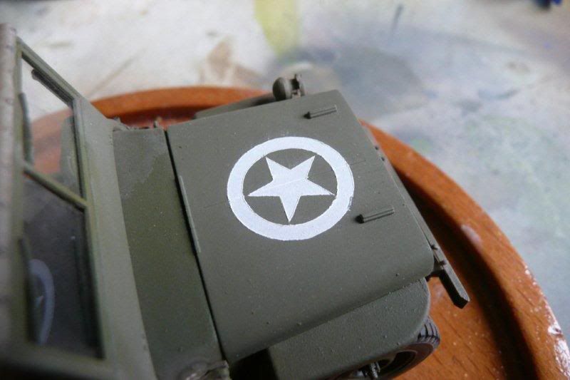 http://i764.photobucket.com/albums/xx285/kakifox/Jeep%20Tamiya/jeep-42.jpg