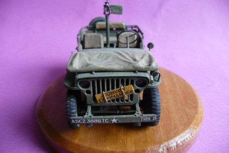 http://i764.photobucket.com/albums/xx285/kakifox/Jeep%20Tamiya/jeep-44.jpg