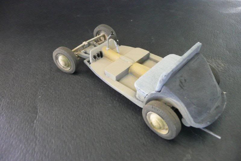 http://i764.photobucket.com/albums/xx285/kakifox/Mercedes%20Benz%20170V/Mercedes-170-V-Berline-DES-27.jpg