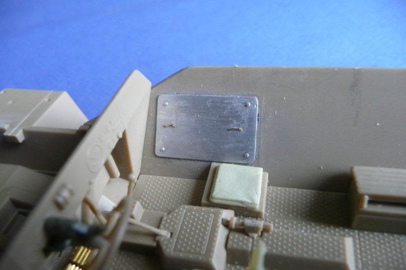 http://i764.photobucket.com/albums/xx285/kakifox/Sdkfz%20Tamiya%20251%20ausf%20D/P1030769.jpg