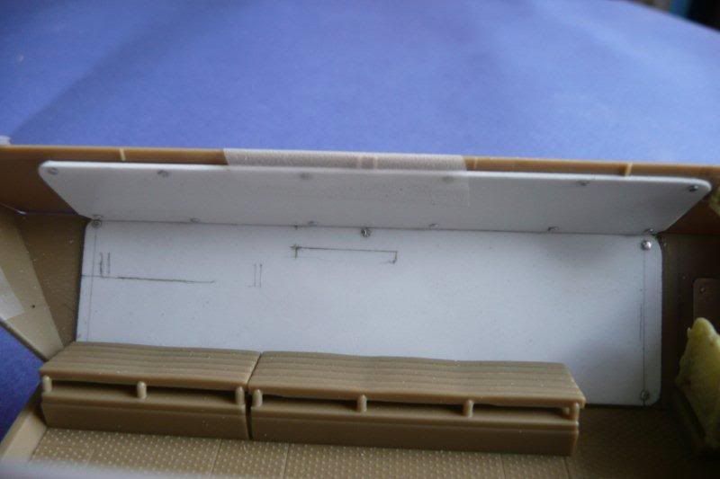 http://i764.photobucket.com/albums/xx285/kakifox/Sdkfz%20Tamiya%20251%20ausf%20D/P1030786.jpg
