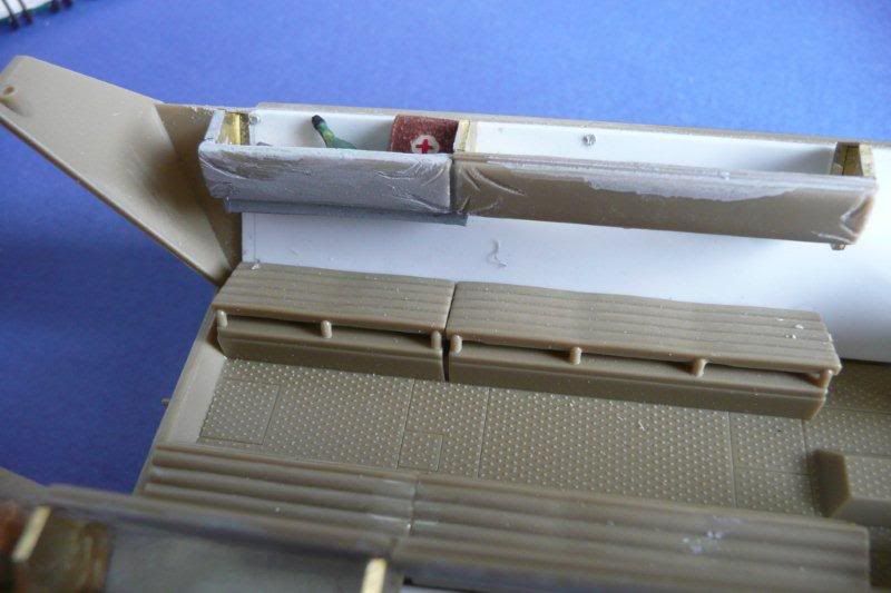 http://i764.photobucket.com/albums/xx285/kakifox/Sdkfz%20Tamiya%20251%20ausf%20D/P1030819.jpg