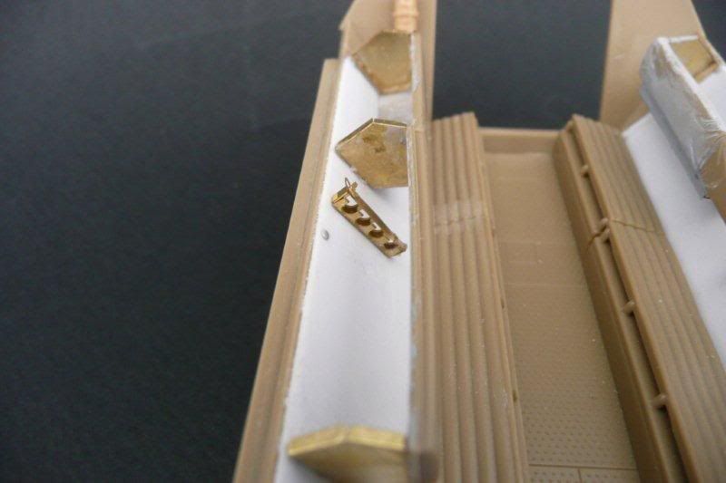 http://i764.photobucket.com/albums/xx285/kakifox/Sdkfz%20Tamiya%20251%20ausf%20D/P1050263.jpg