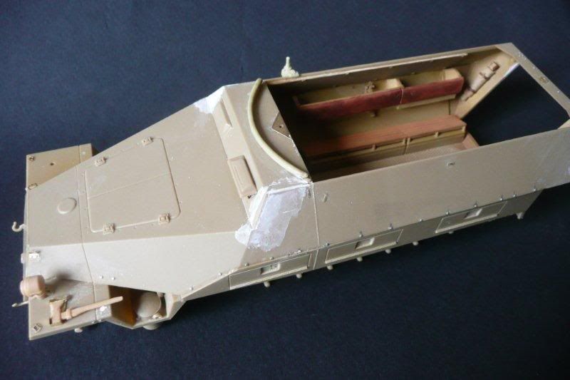 http://i764.photobucket.com/albums/xx285/kakifox/Sdkfz%20Tamiya%20251%20ausf%20D/Sdkfz251-09.jpg