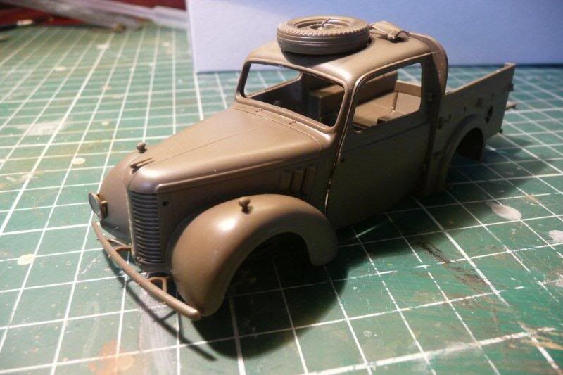http://i764.photobucket.com/albums/xx285/kakifox/Trucs%20et%20astuces/Austin-Tilly-Tamiya-02.jpg