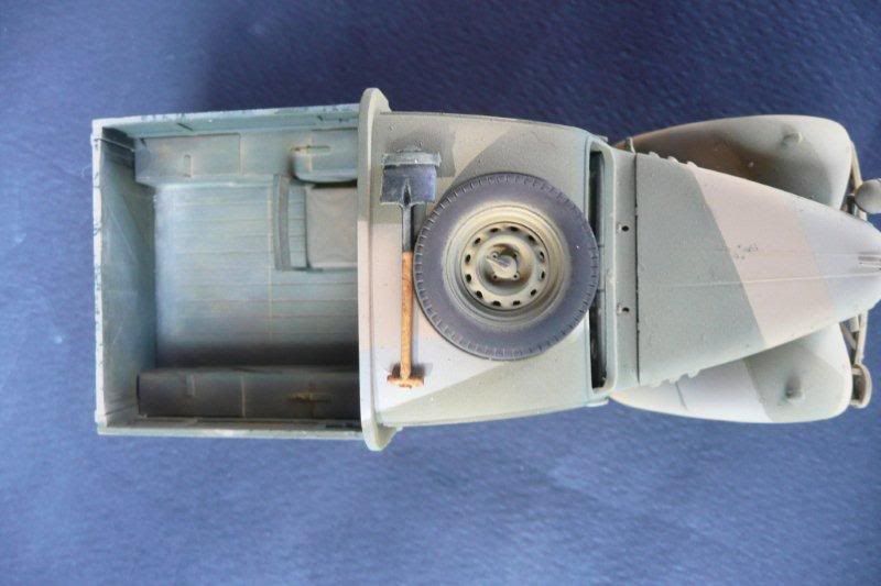 http://i764.photobucket.com/albums/xx285/kakifox/Trucs%20et%20astuces/Austin-Tilly-Tamiya-33.jpg