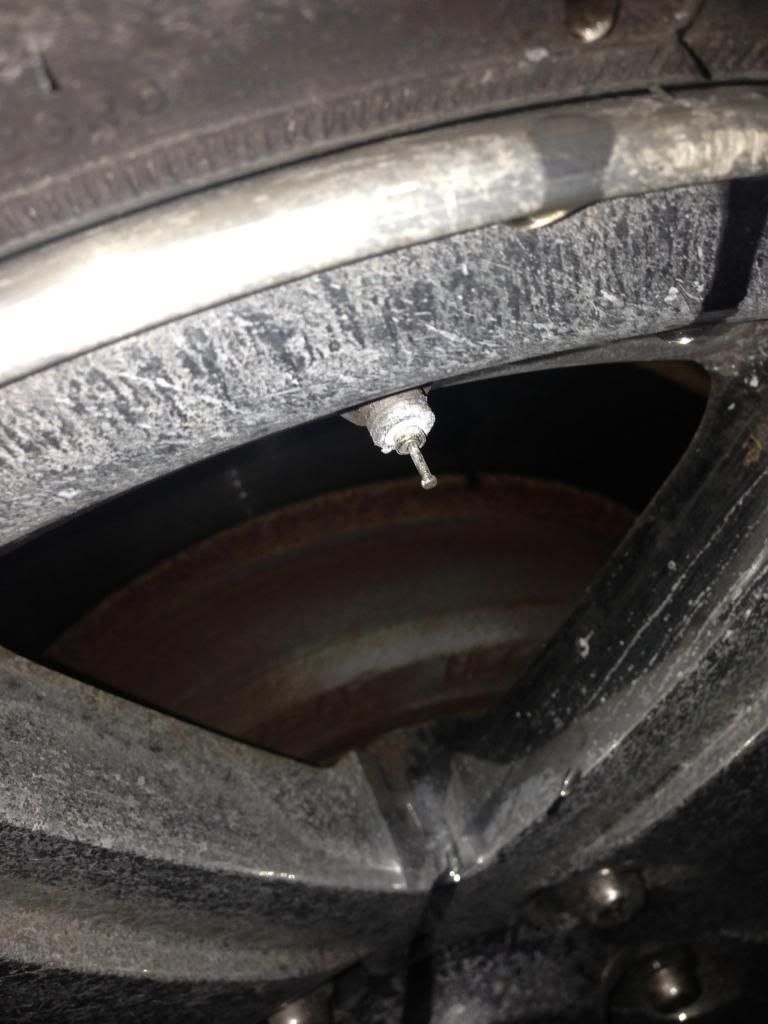 Broken valve stem, what to do. Pic inside