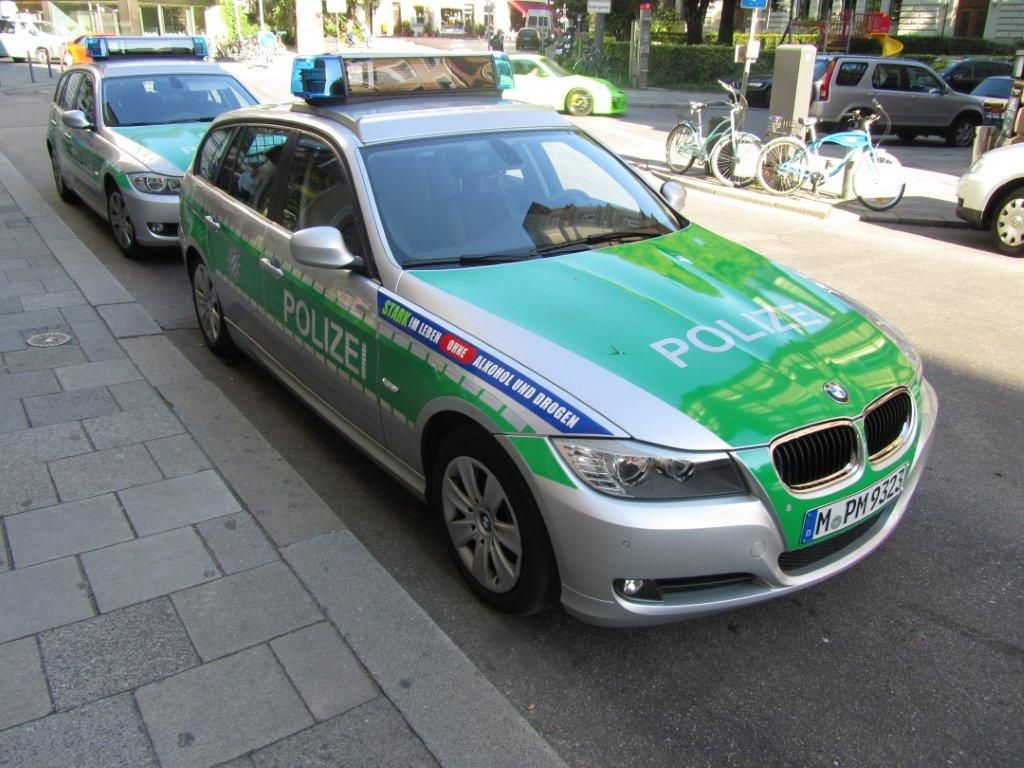 real life German Polizei car photos...